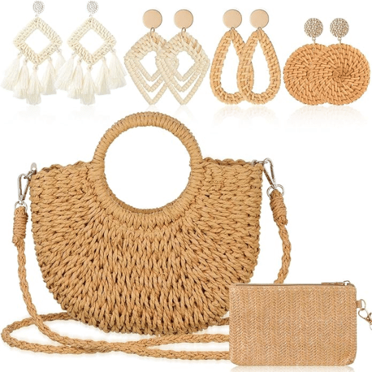 25. Sweetude Straw Clutch Purse
